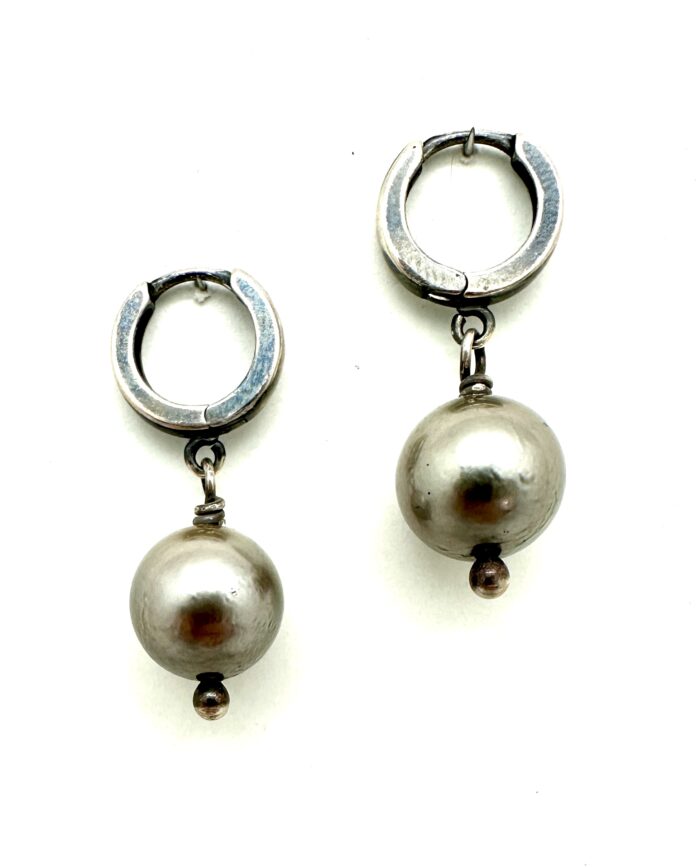 South Sea Taupe Earrings 11mm